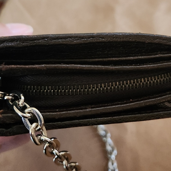 Gucci Canvas Continental Chain Wallet - Picture 4 of 9